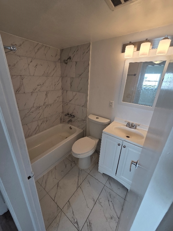 Photo - 224 SE 9th Ave