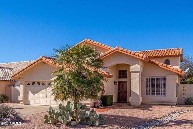4 BEDROOM WITH POOL! - 4 BEDROOM WITH POOL! House
