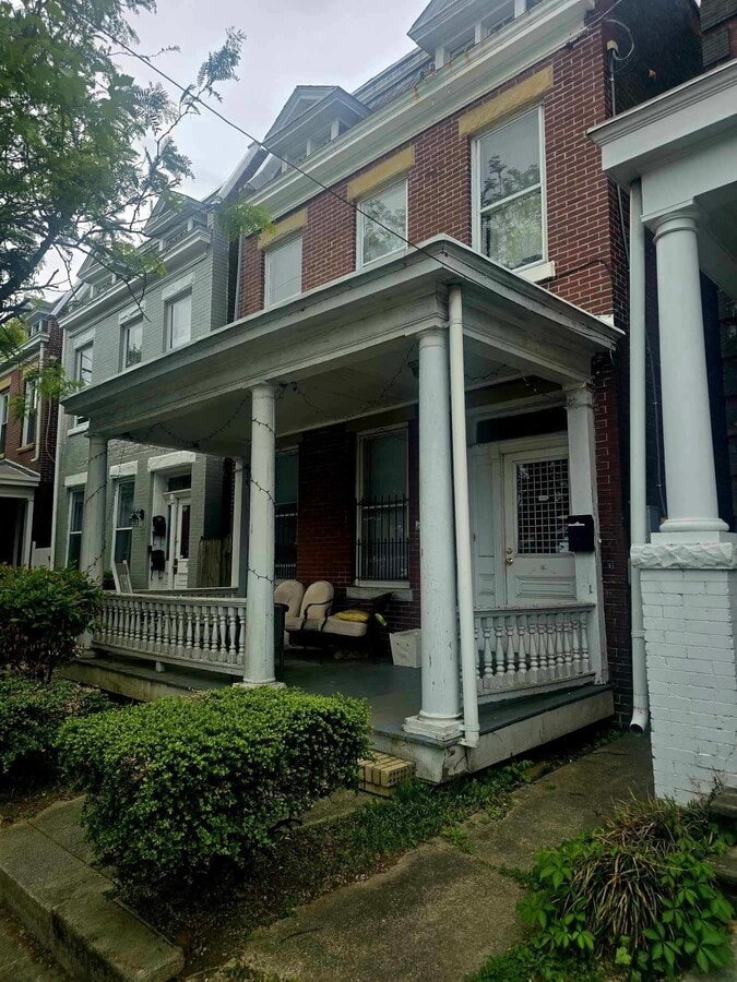 Photo - 2209 W Main St