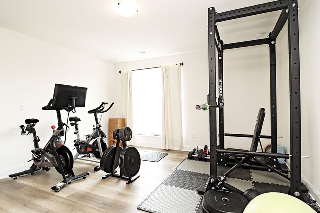 Photo - Pet-Friendly Studio Apartment in Desirable Old Trail