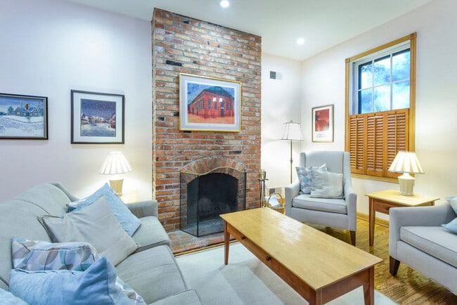 Photo - 1127 Independence Ave SE Unit ID446P