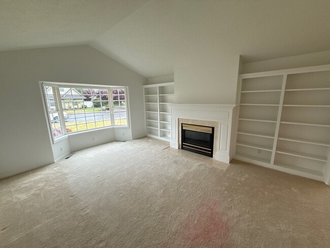 Photo - 191 McLaughlin Dr
