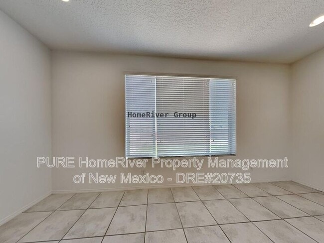Photo - 3107 Farragut St NE