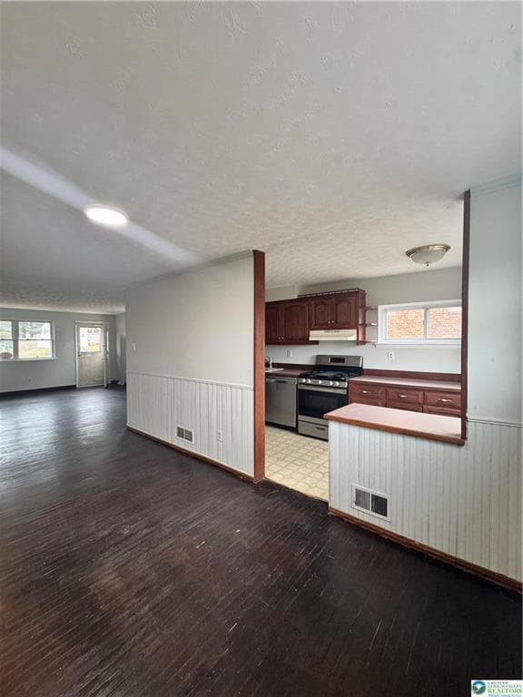 Photo - 2004 Baker Dr