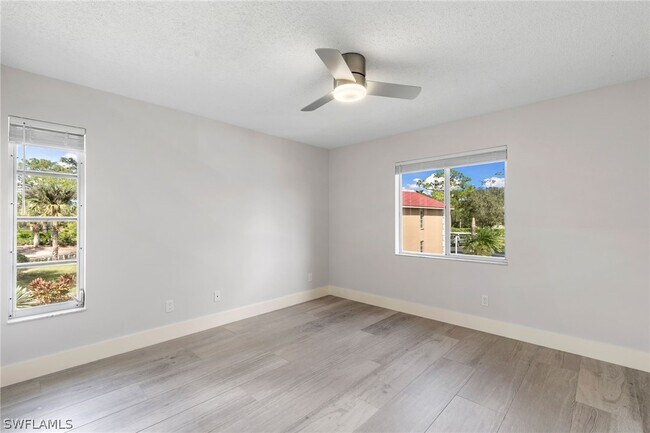 Building Photo - 520 Augusta Blvd Unit B204