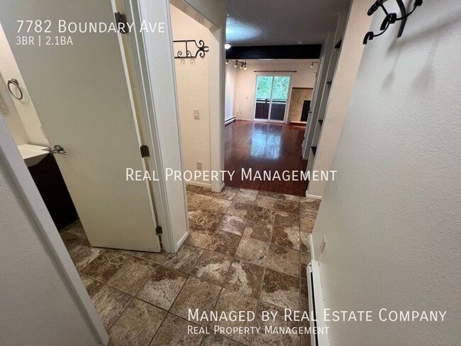 Photo - 7782 Boundary Ave
