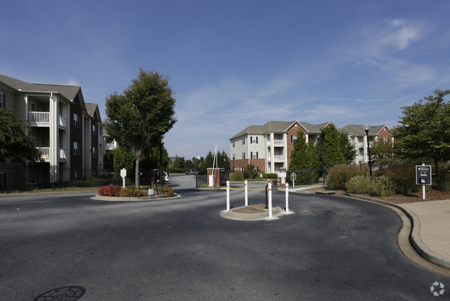 Rocky Creek Apartments