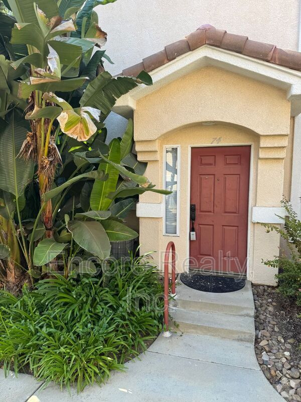 Building Photo - 9338 Babauta Rd Unit Apt 74