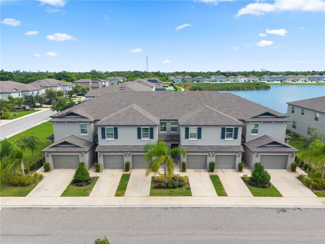 Photo - 724 Royal Empress Dr