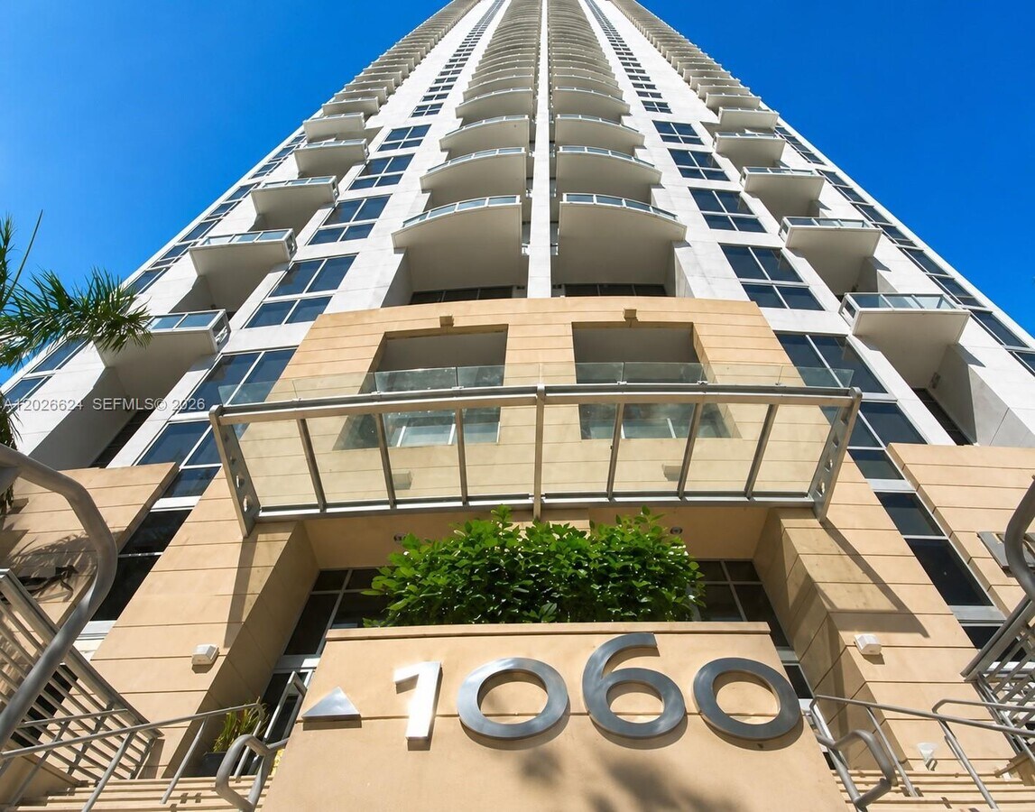 Photo - 1050 Brickell Ave Unit 2122