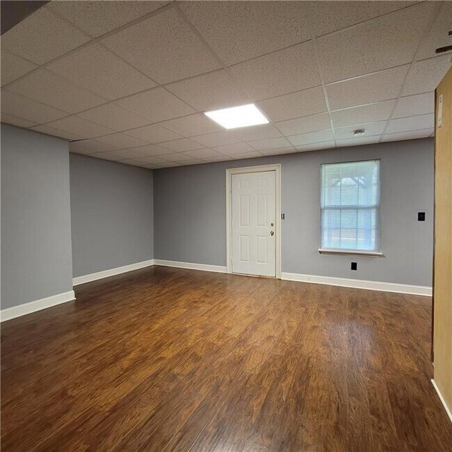 Photo - 1794 Stephens Pond View