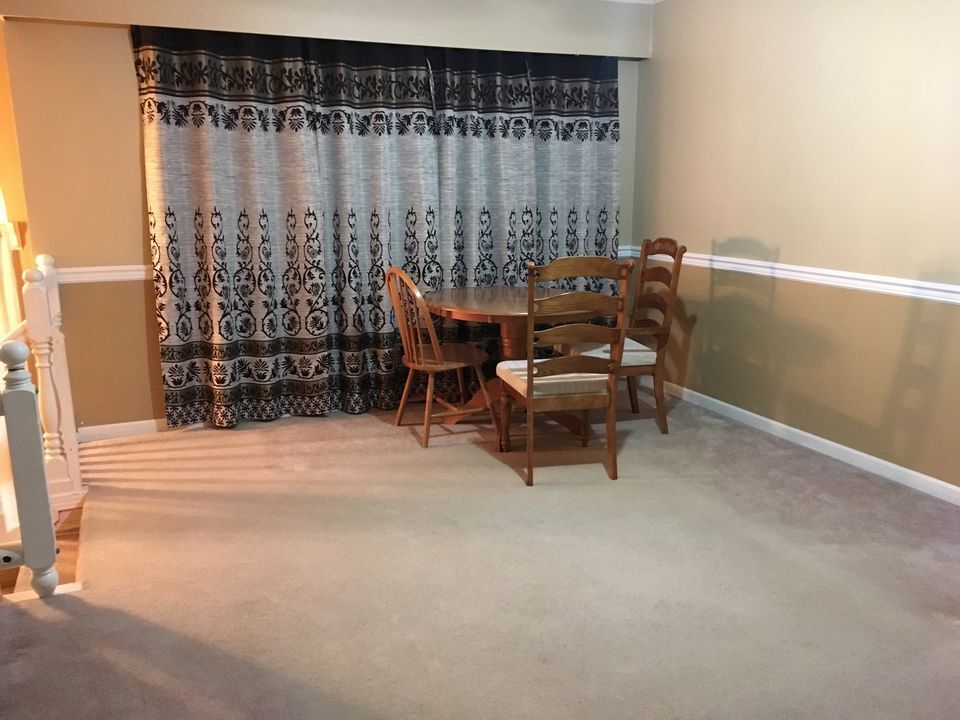 Photo - 13005-13100 AvenueUpper