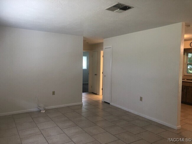 Photo - 209 S Washington St House