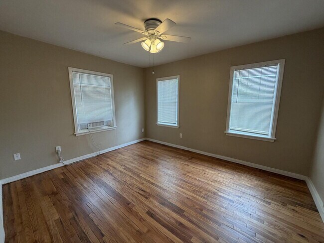 Photo - Wonderful updated home! 3/1!