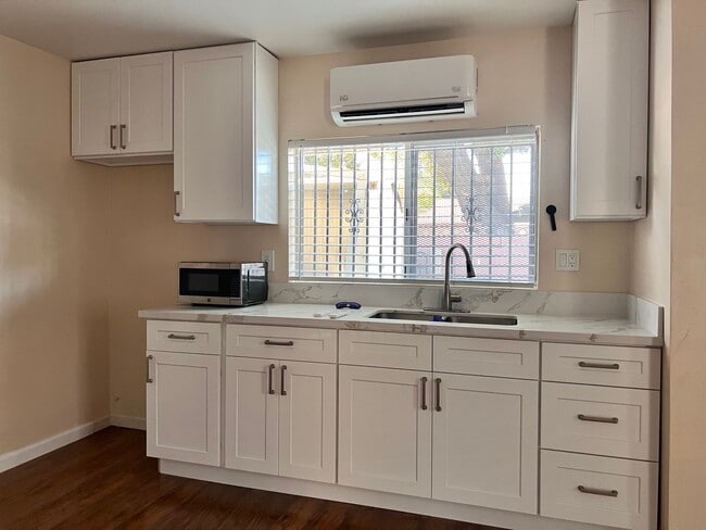 1404 Dawley Ave Unit Remodeled ADU