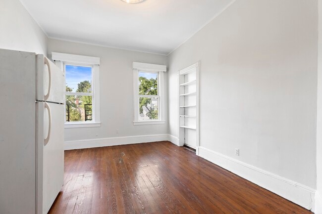 Photo - 11 Hudson Pl Unit 2