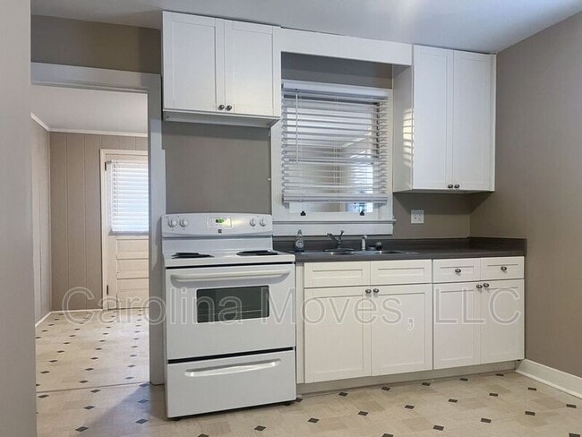 Photo - 211 N Pliney Cir