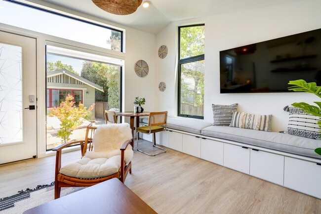 Photo - 510 Iris St Unidad ID1307924P