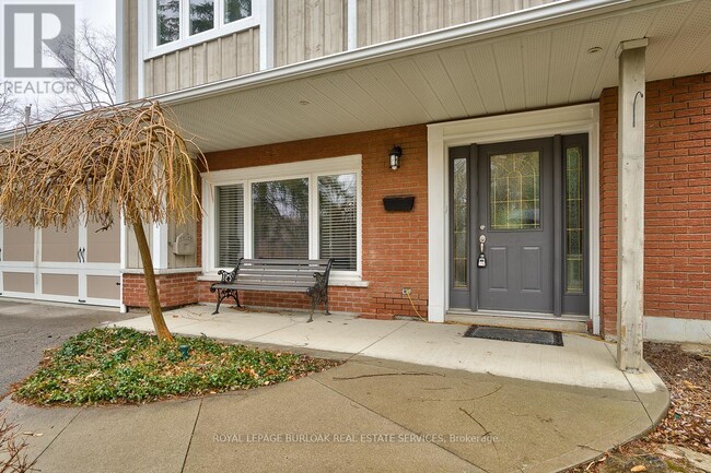 Photo - 5 Bayview Ave