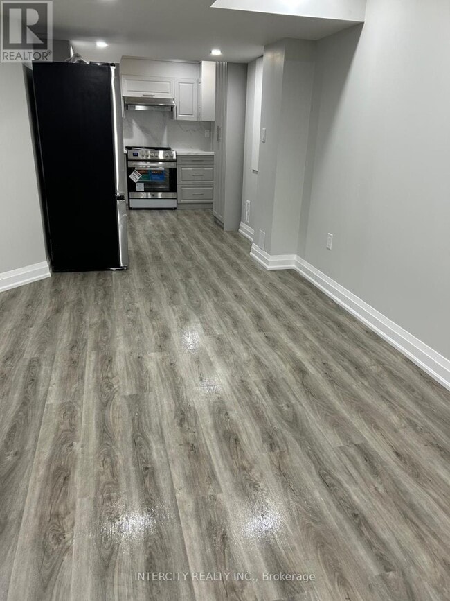 Photo - 299 Fleetwood Dr