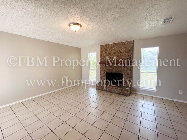 Photo - 1401 Old Bardwell Rd Unit A