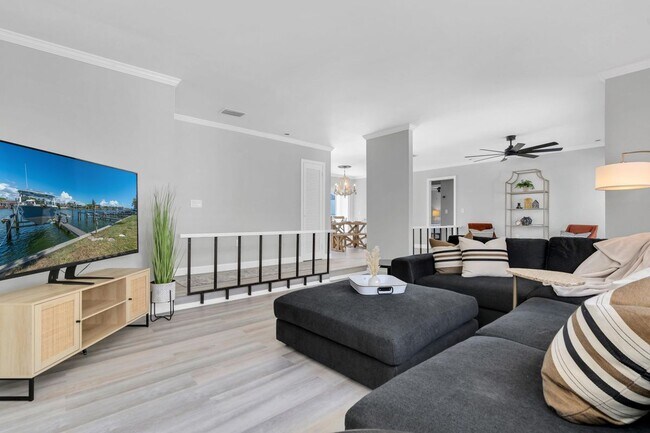 Photo - 311 Island Way