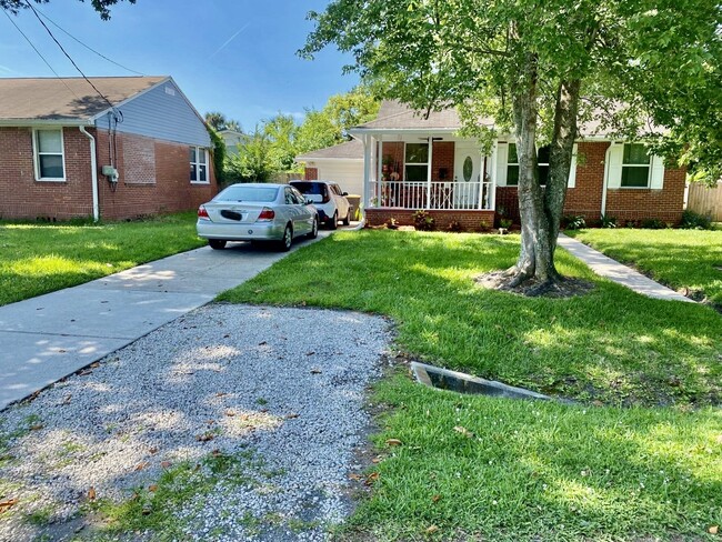 Photo - 4648 Cardinal Blvd