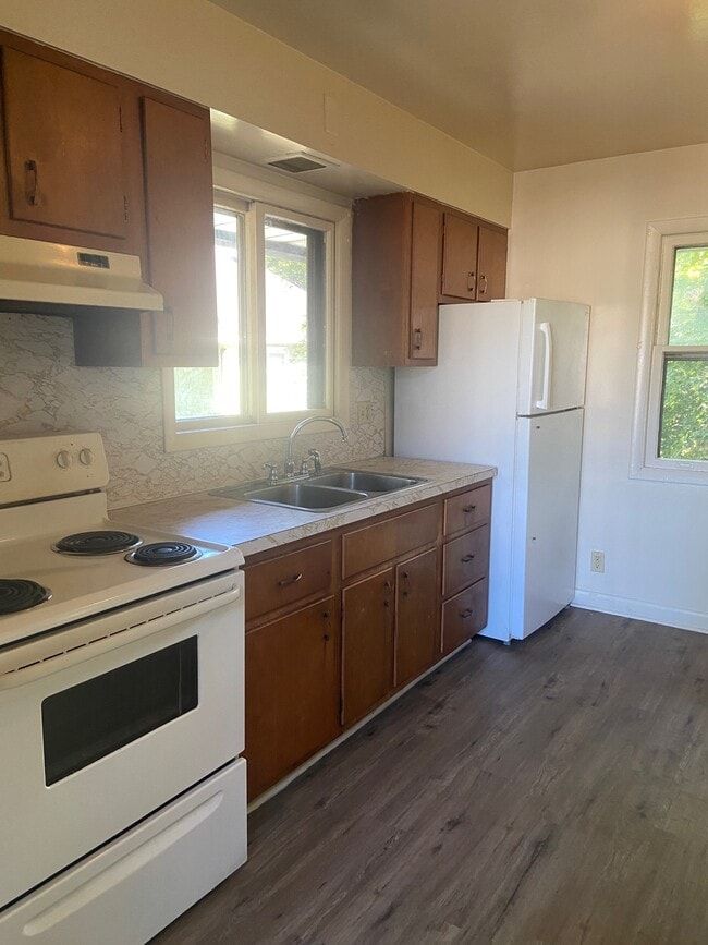 Photo - 1516 E Ganson St Unit 3 (upper)
