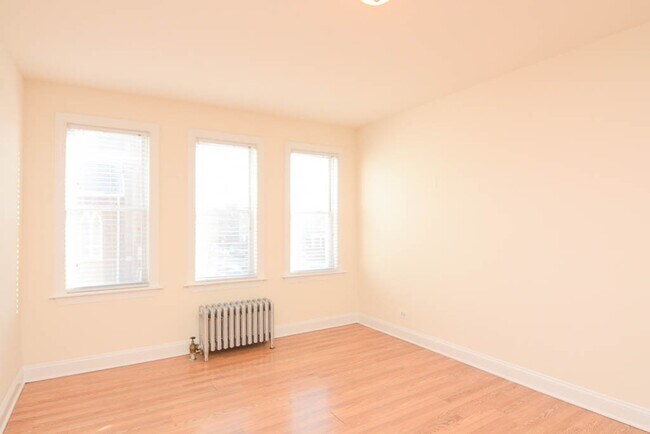 Photo - 2600 N Kimball Ave Unidad 403