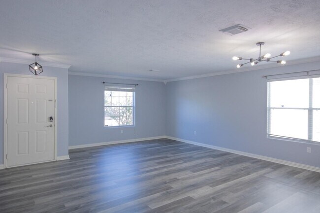 Photo - 2814 Morton Cove Ln