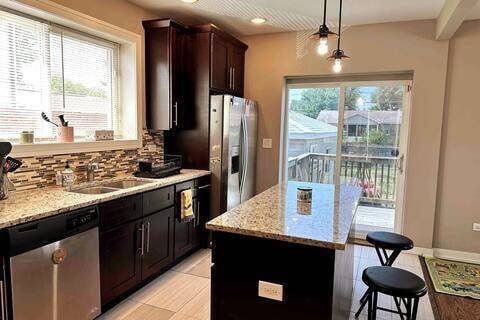 Photo - 9520 S Ridgeway Ave
