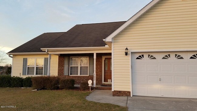 Photo - 103 Lakeside Ct