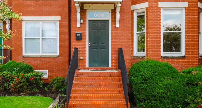 Photo - 603 Chamberlayne Pky Townhome