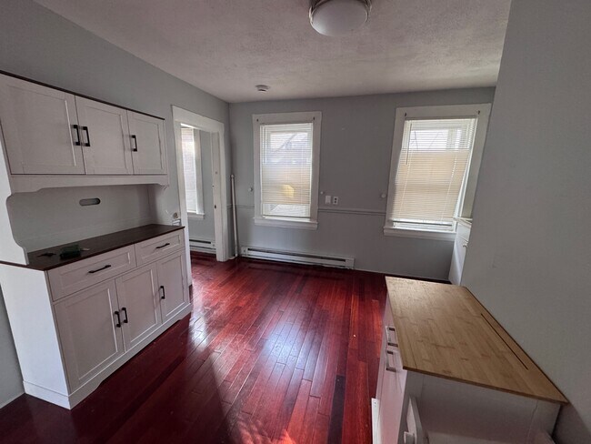 Photo - 265 Bolton St Unit 2