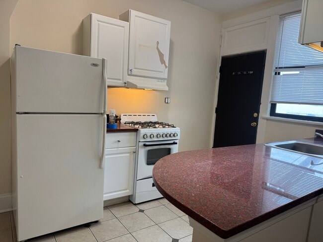Photo - 7109 N Clark St Unit 201