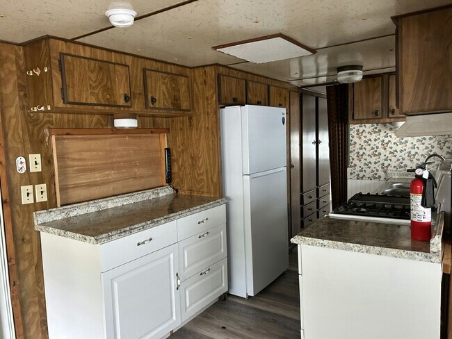 Photo - 38651 Tarr Dr