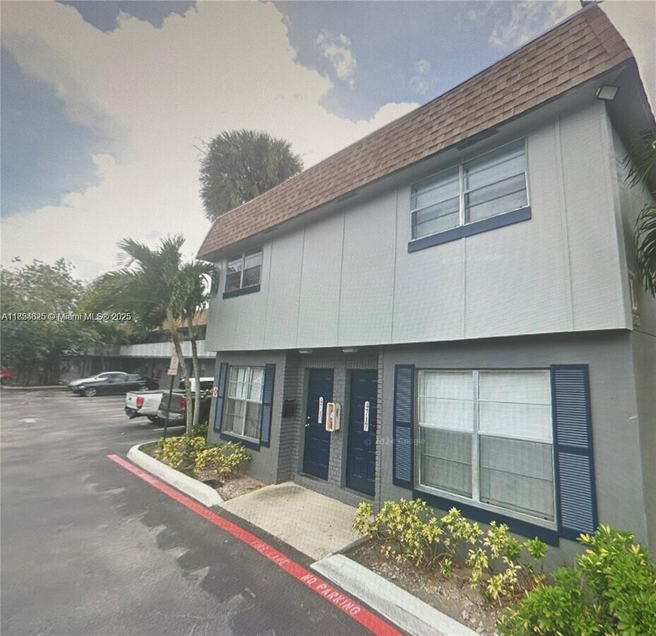 Photo - 4841 NW 9th Dr Condo Unit 4840
