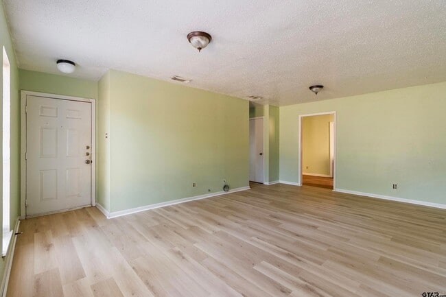 309 Blake Dr