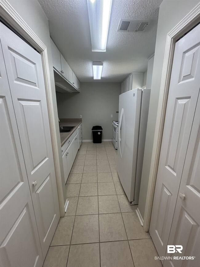 Photo - 9474 Villas Dr