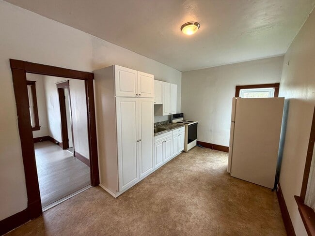 Photo - 1305 Merrill Ave Unidad #1