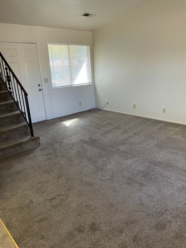 Photo - 3 Bedroom 2 Bath available this Summer!