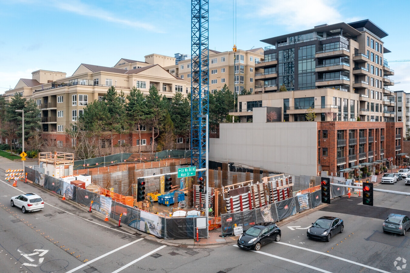 100 & Main Residential - 100 & Main Residential Apartments