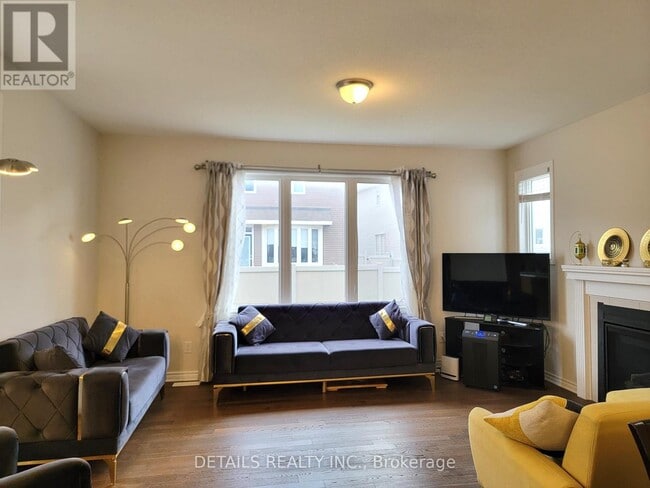 Photo - 180 Cranesbill Rd