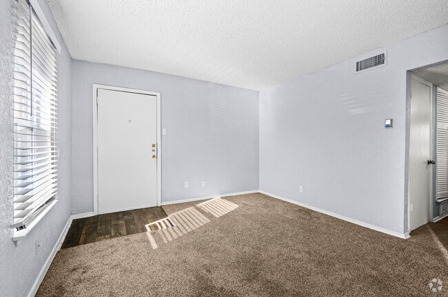 2BR, 1.5BA - 816SF B1