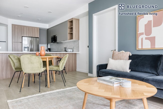 Photo - 310 Del Sol Dr Unidad FL5-ID11