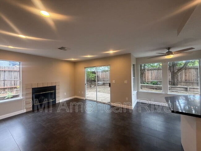 Photo - 3400 Cobblestone Dr