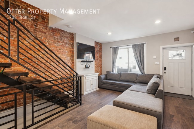 Photo - 1708 Sigel St