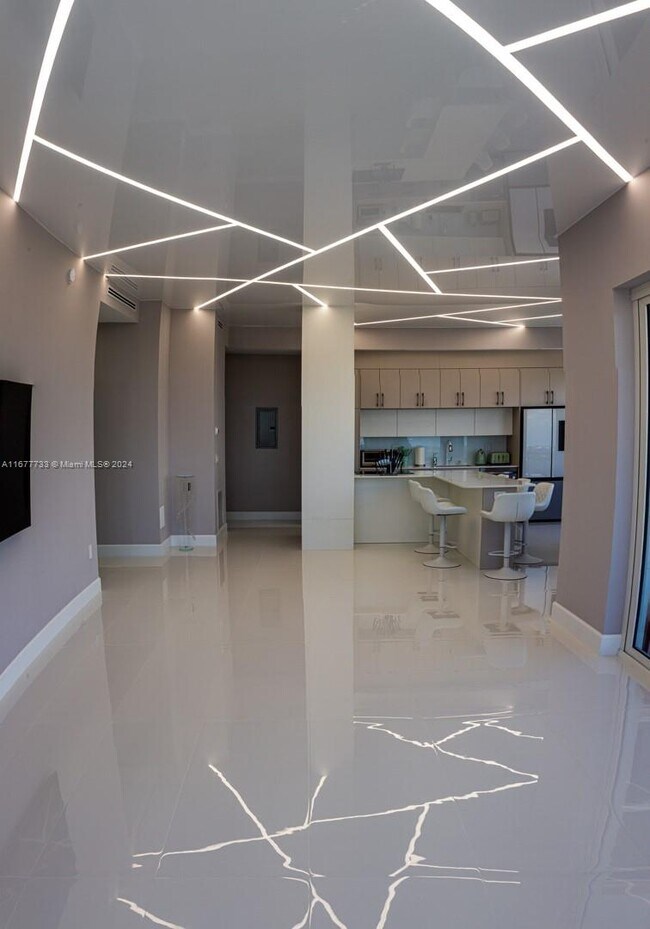 Building Photo - 18011 Biscayne Blvd Unit #PH04 Rental