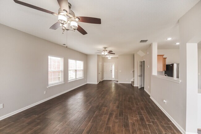 Photo - 7310 Green Ash Dr