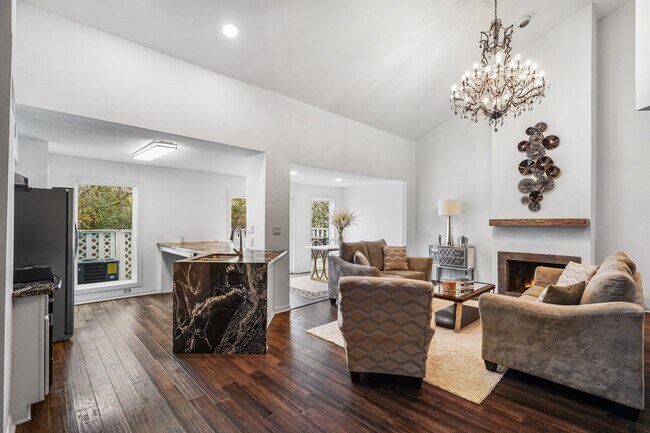 Photo - 9400 Doliver Dr Unidad 45